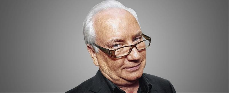 Colunista Ray Hammond