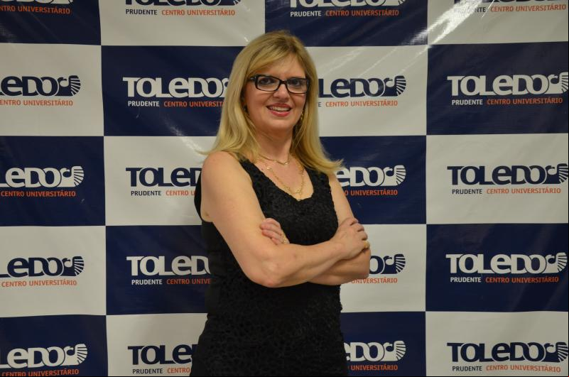Colunista Maria Cecilia Palácio Soares