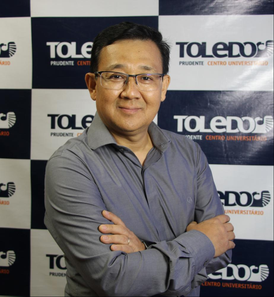 Colunista Oscar Fujita 