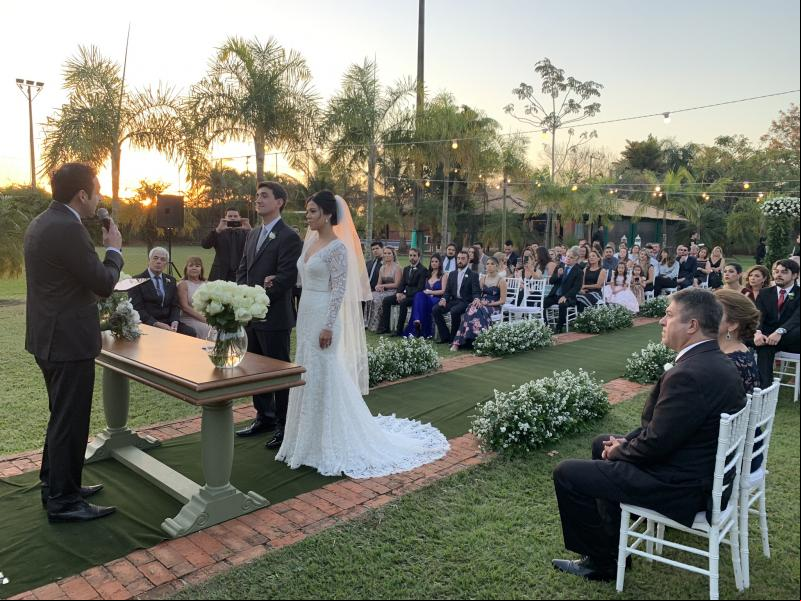 Adriano Bonazio celebrou o casamento no Espaço Seribeli