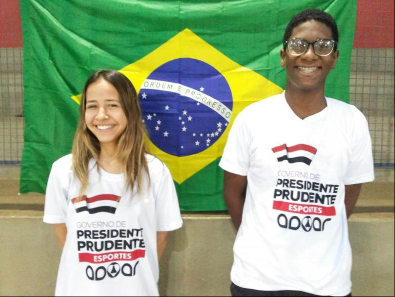 Cedida - Nicolas e Maria Victória representam o município com o bton