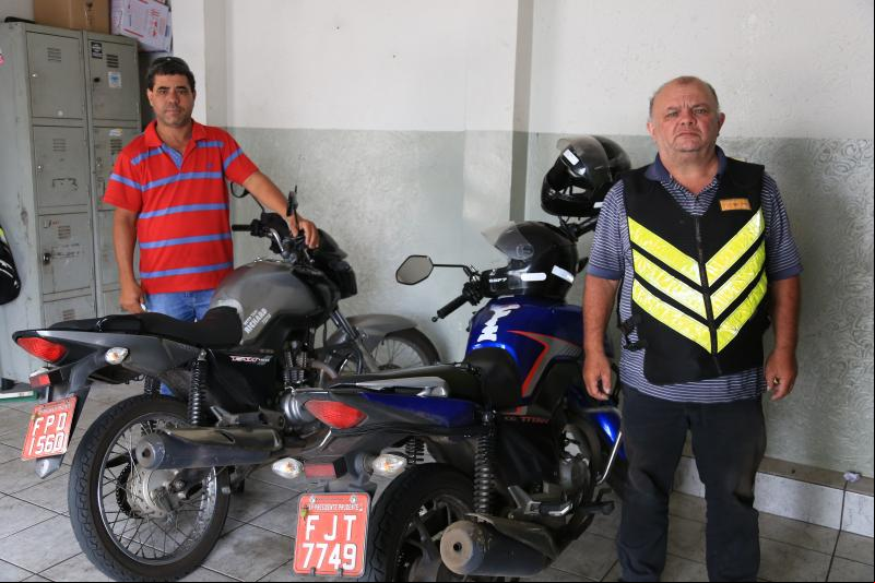 Pedro Silva - Os motociclistas Florisvaldo e Genaro não enxergam perspectiva de melhoras para a categoria