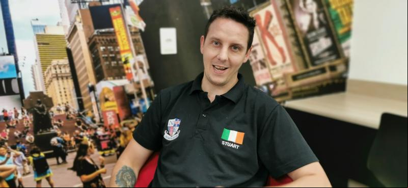Stuart William Hanthorne, professor da Native English